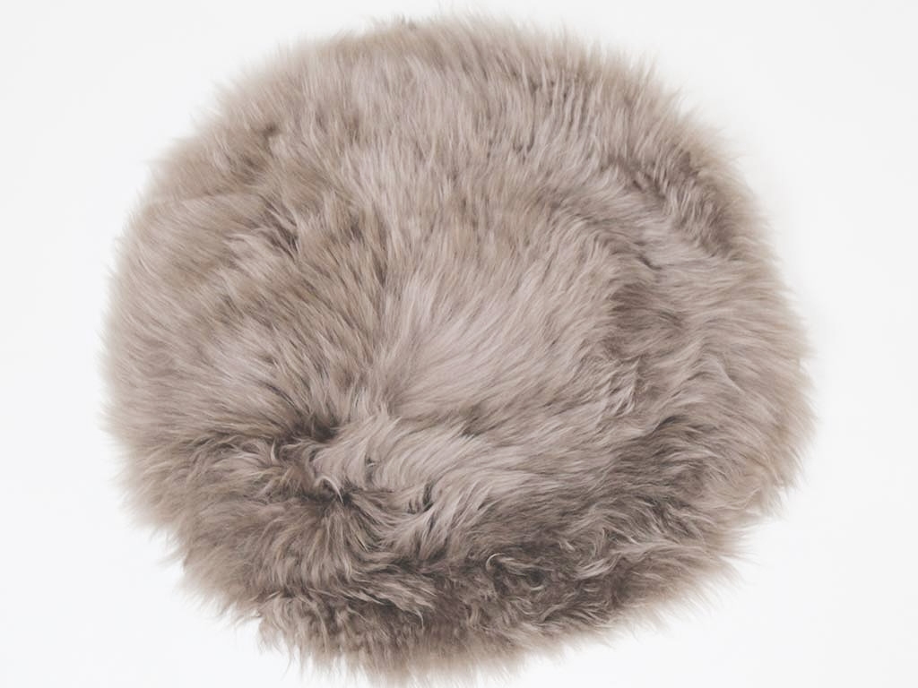 S O N D E R A K T I O N – Neuseeland-Schaffell Sitzauflage – Ø 37 cm von Auskin – Farbe VOLE