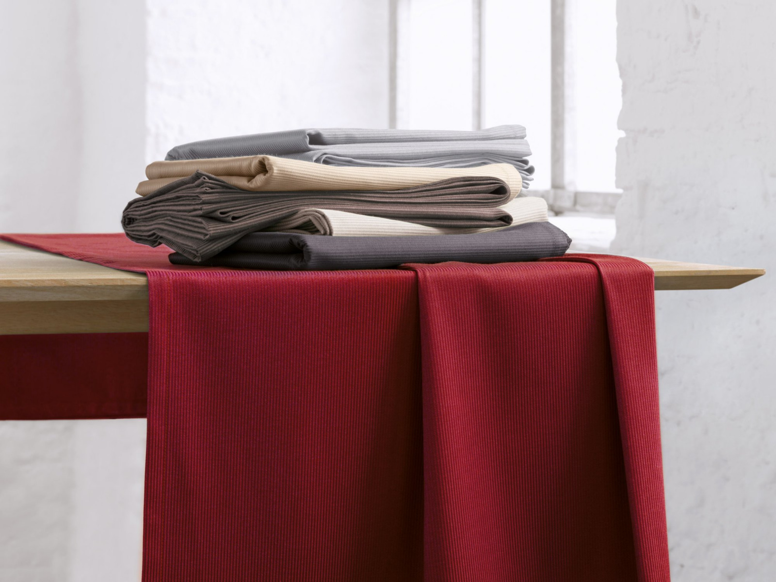 Mondo – Tischdecke von Pichler – mit Fleckschutz