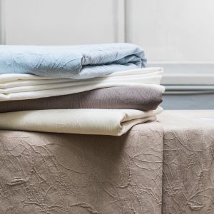 Juno – bügelfreie Tischdecke von Pichler