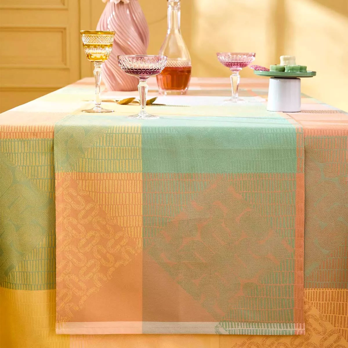 MILLE EMPREINTES PASTEL – Tischläufer von Garnier Thiebaut